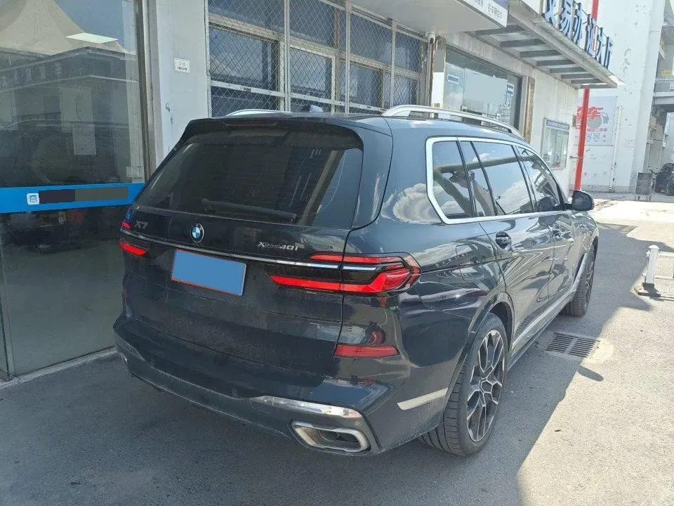 2023 BMW X7 3.0T 381HP L6 8AT,autocango,china used car exporter,china ev exporter,chinese used car exporter,chinese used ev exporter