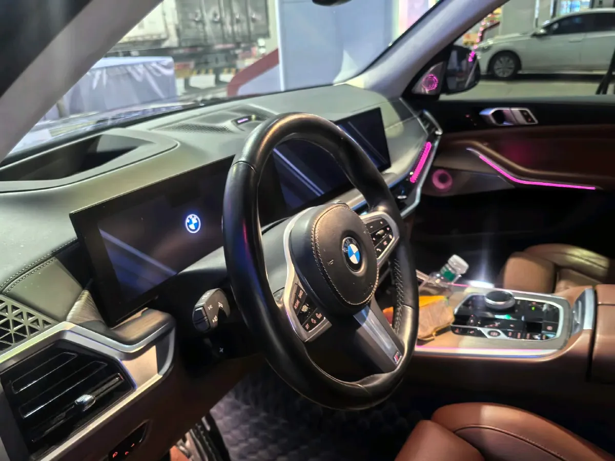 2023 BMW X7 3.0T 381HP L6 8AT,autocango,china used car exporter,china ev exporter,chinese used car exporter,chinese used ev exporter