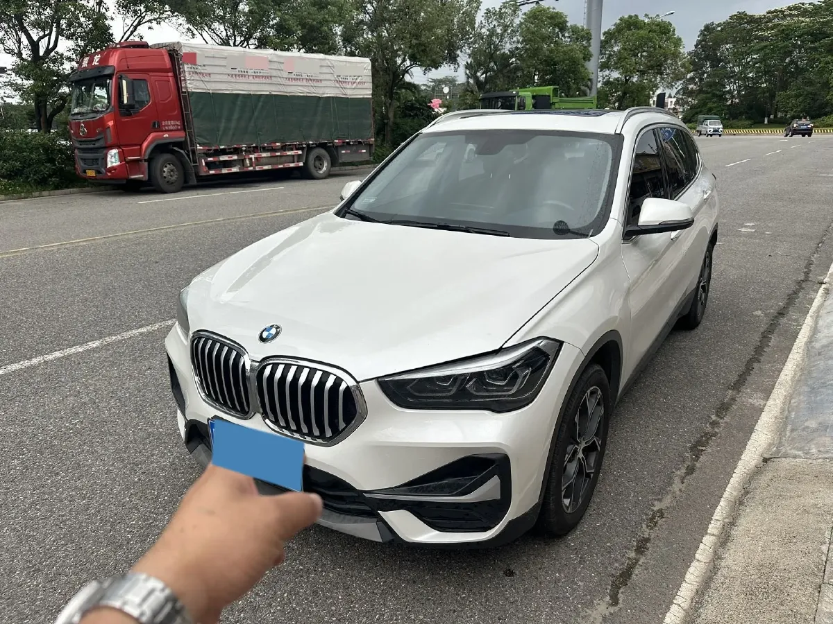 2021 BMW X1 2.0T 192HP L4 8AT,autocango,china used car exporter,china ev exporter,chinese used car exporter,chinese used ev exporter