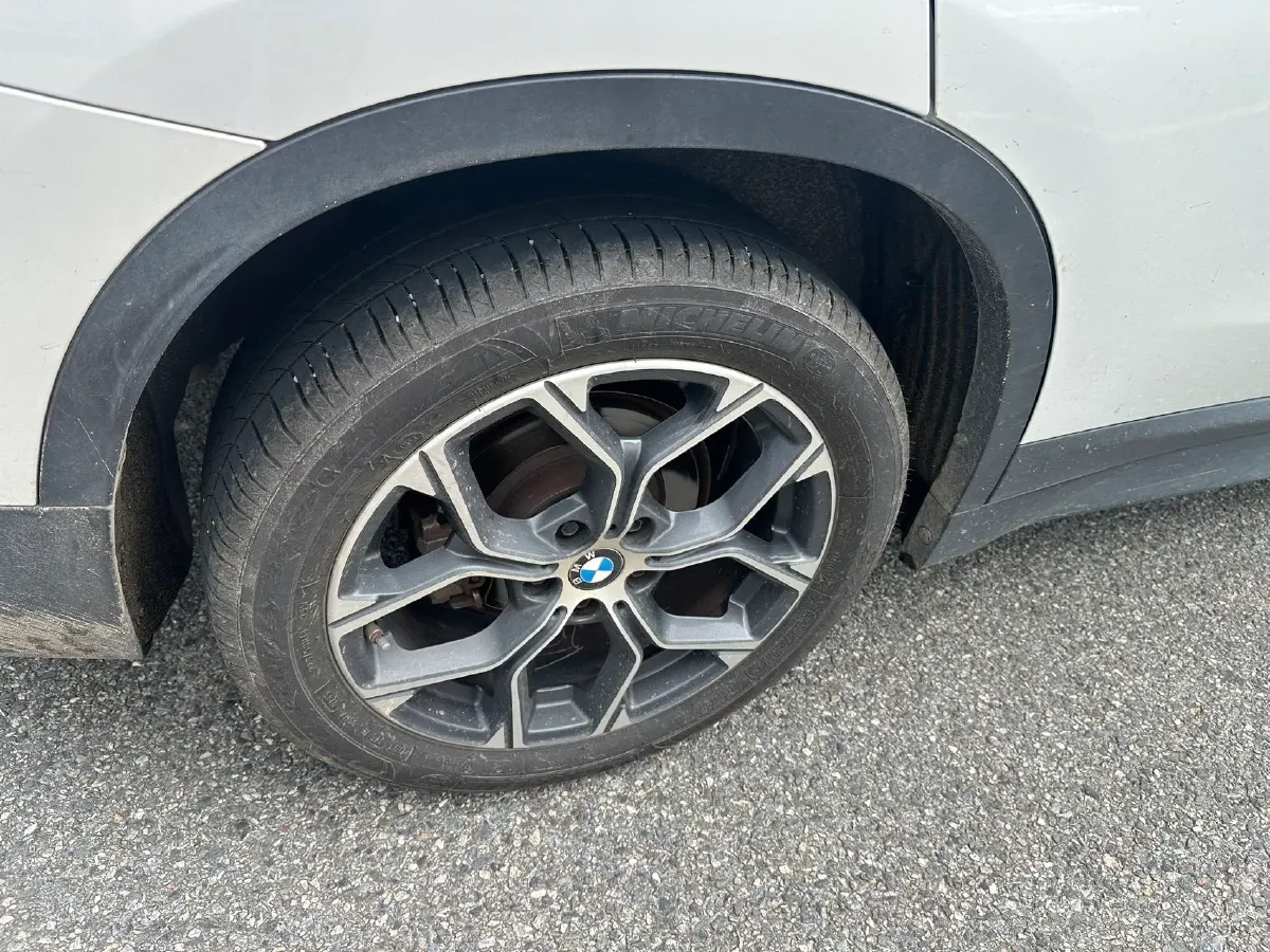 2021 BMW X1 2.0T 192HP L4 8AT,autocango,china used car exporter,china ev exporter,chinese used car exporter,chinese used ev exporter