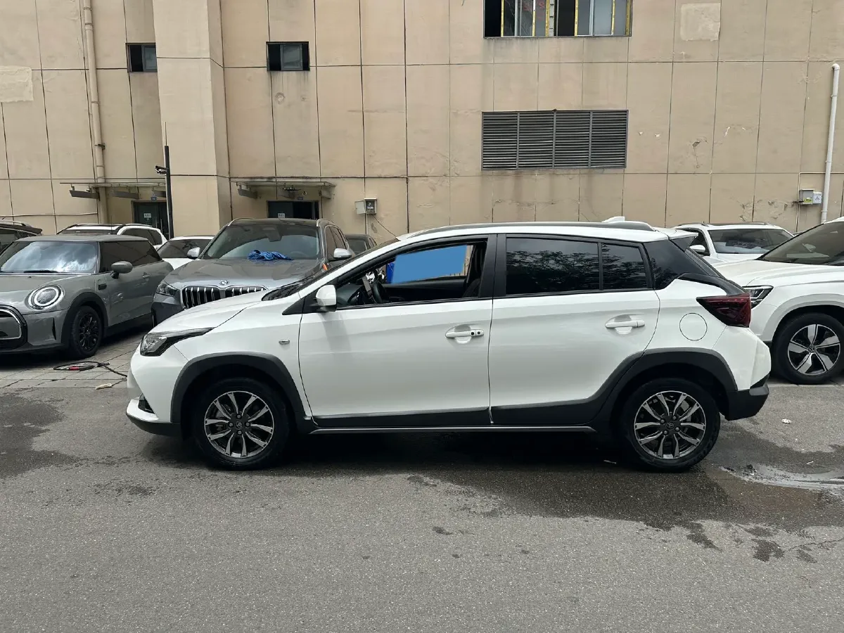 2022 Toyota Yaris L 1.5L 112HP L4 CVT,autocango,china used car exporter,china ev exporter,chinese used car exporter,chinese used ev exporter