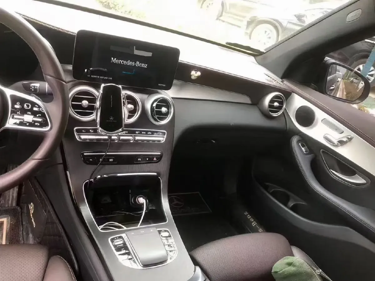 2022 Mercedes-Benz GLC Class 2.0T 197HP L4 9AT,autocango,china used car exporter,china ev exporter,chinese used car exporter,chinese used ev exporter