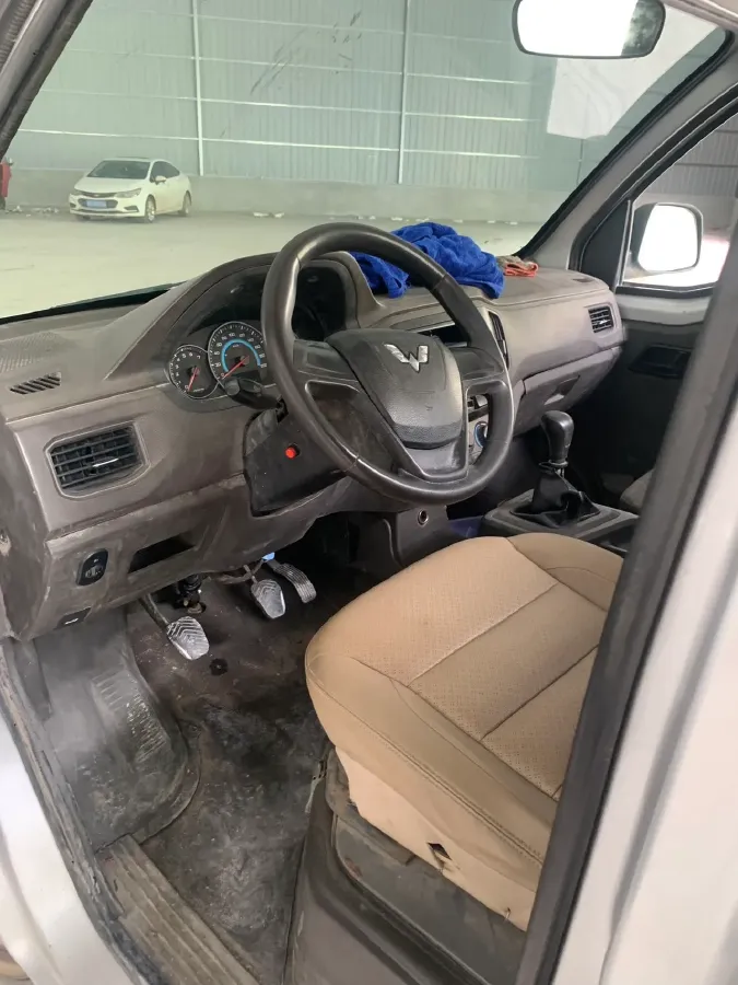 2020 WuLing RongGuang New Truck Special 1.8L 125HP L4 5MT,autocango,china used car exporter,china ev exporter,chinese used car exporter,chinese used ev exporter