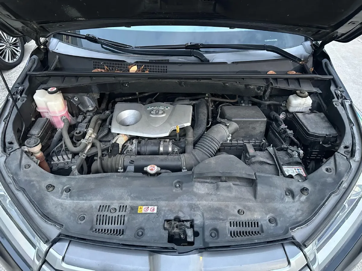 2018 Toyota Highlander 2.0T 220HP L4 6AT,autocango,china used car exporter,china ev exporter,chinese used car exporter,chinese used ev exporter