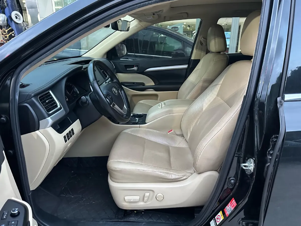 2018 Toyota Highlander 2.0T 220HP L4 6AT,autocango,china used car exporter,china ev exporter,chinese used car exporter,chinese used ev exporter