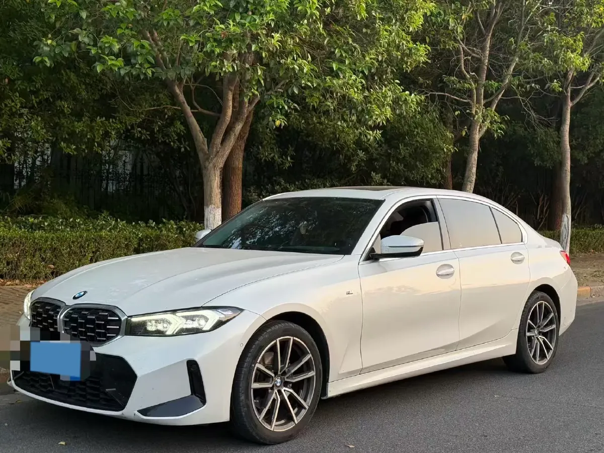 2025 BMW 3 Series 2.0T 184HP L4 8AT,autocango,china used car exporter,china ev exporter,chinese used car exporter,chinese used ev exporter