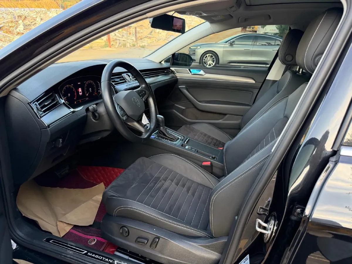 2020 Volkswagen Magotan 2.0T 186HP L4 7DCT,autocango,china used car exporter,china ev exporter,chinese used car exporter,chinese used ev exporter