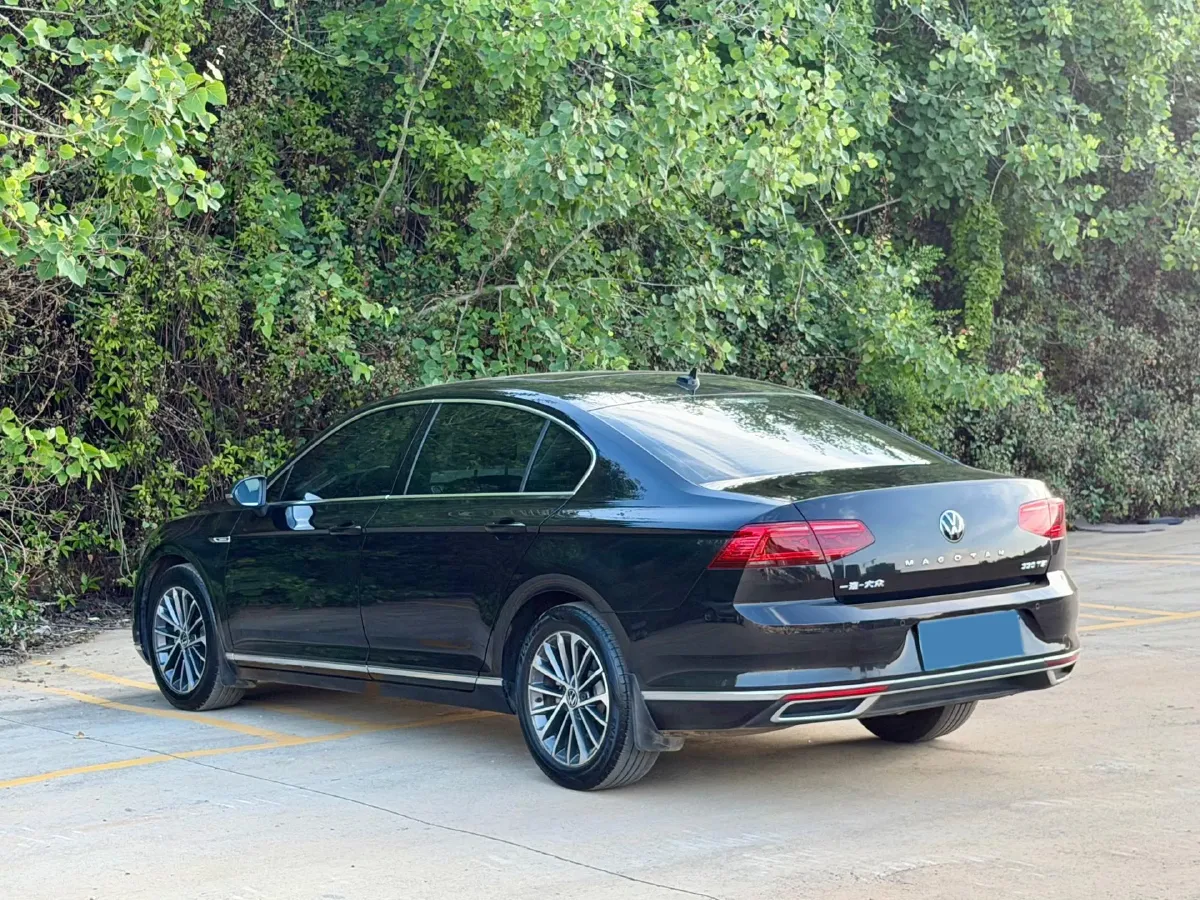 2020 Volkswagen Magotan 2.0T 186HP L4 7DCT,autocango,china used car exporter,china ev exporter,chinese used car exporter,chinese used ev exporter