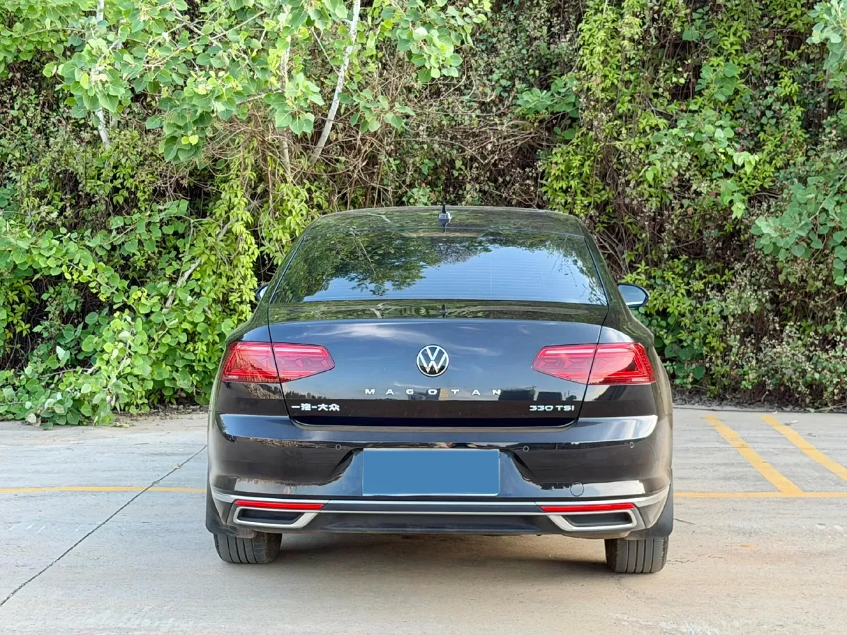 2020 Volkswagen Magotan 2.0T 186HP L4 7DCT,autocango,china used car exporter,china ev exporter,chinese used car exporter,chinese used ev exporter