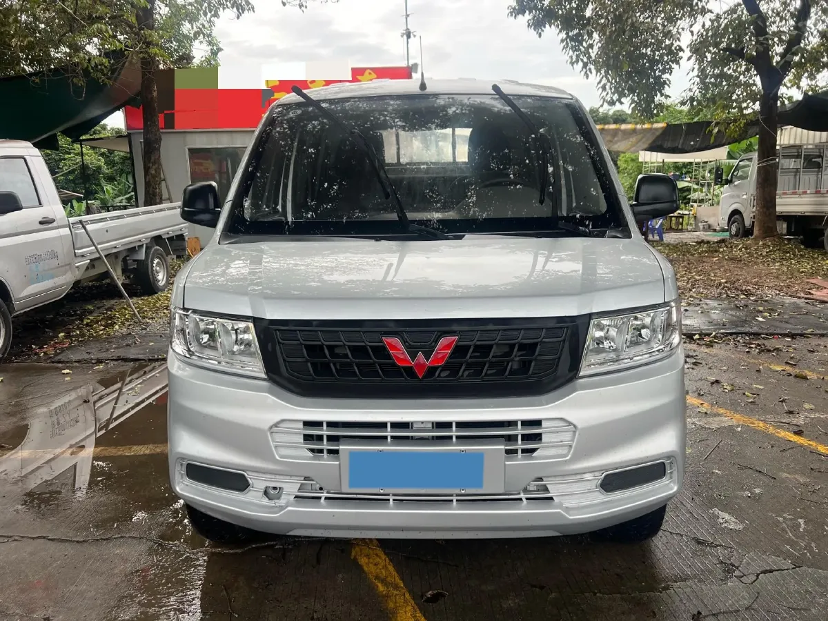 2023 WuLing RongGuang New Truck 2.0L 136HP L4 5MT,autocango,china used car exporter,china ev exporter,chinese used car exporter,chinese used ev exporter