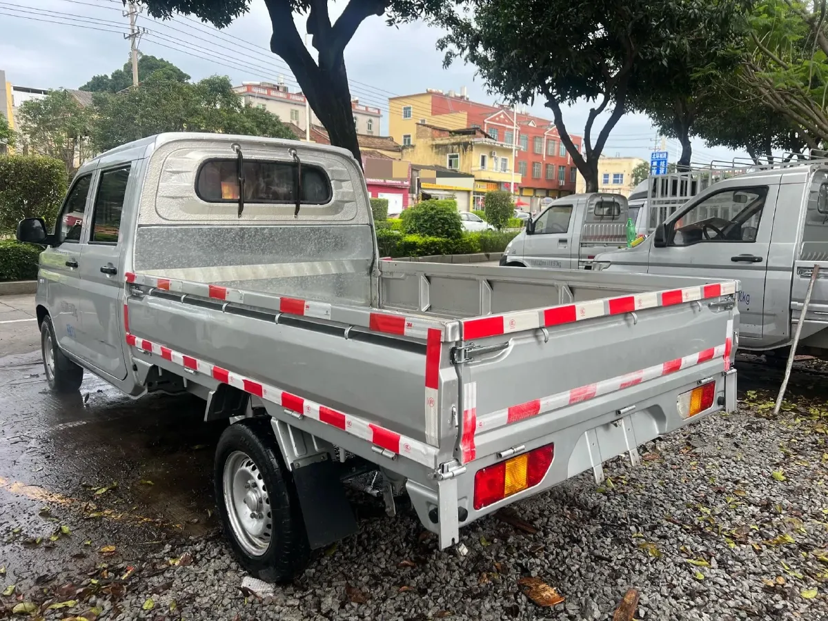 2023 WuLing RongGuang New Truck 2.0L 136HP L4 5MT,autocango,china used car exporter,china ev exporter,chinese used car exporter,chinese used ev exporter