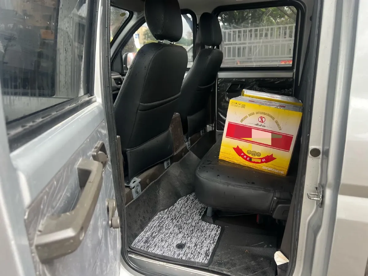 2023 WuLing RongGuang New Truck 2.0L 136HP L4 5MT,autocango,china used car exporter,china ev exporter,chinese used car exporter,chinese used ev exporter