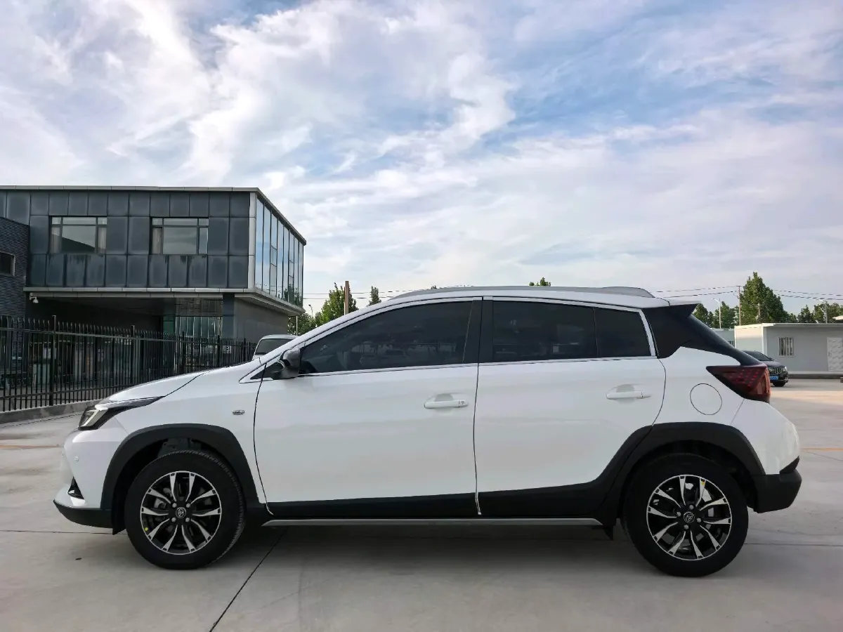 2022 Toyota Yaris L 1.5L 112HP L4 CVT,autocango,china used car exporter,china ev exporter,chinese used car exporter,chinese used ev exporter