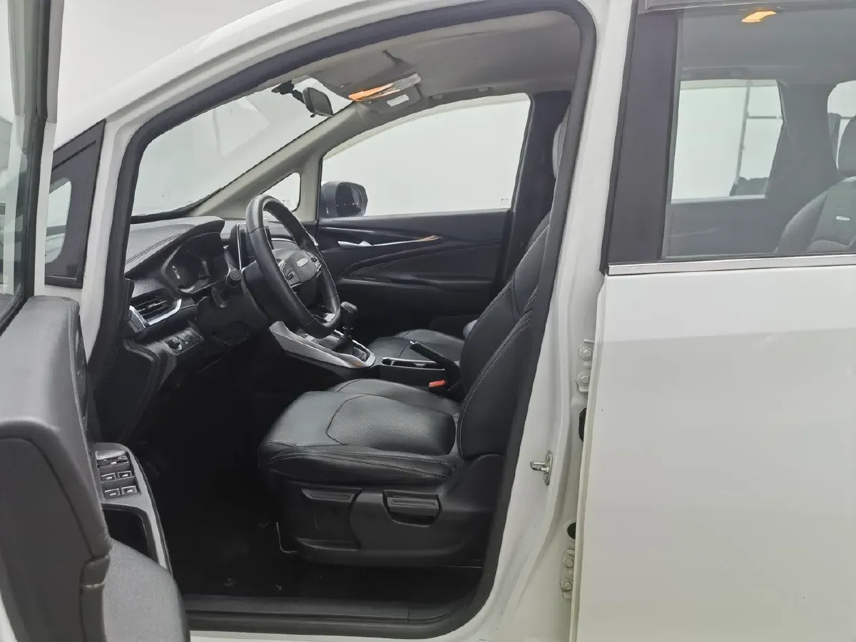 2021 MAXUS G50 1.5T 169HP L4 6MT,autocango,china used car exporter,china ev exporter,chinese used car exporter,chinese used ev exporter