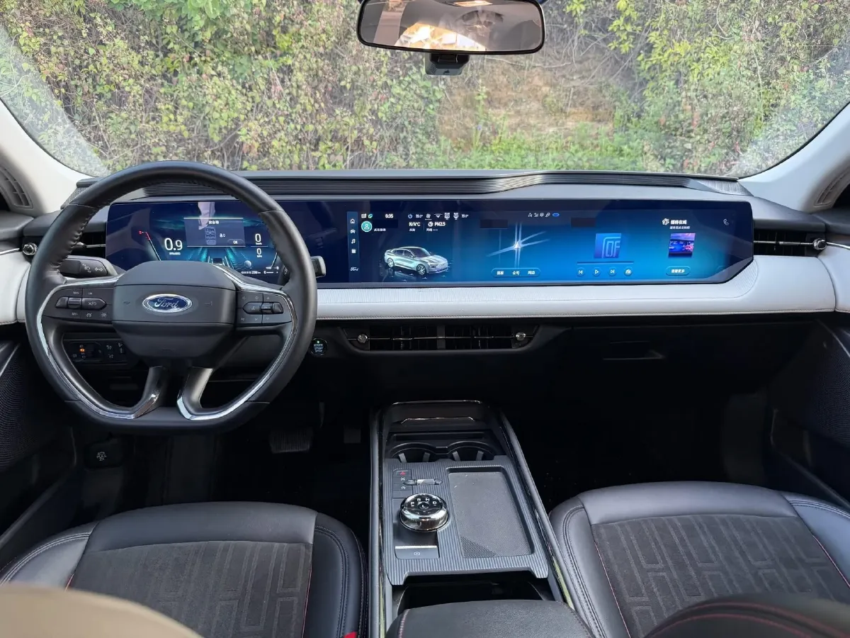 2022 Ford Mondeo 2.0T 238HP L4 8AT,autocango,china used car exporter,china ev exporter,chinese used car exporter,chinese used ev exporter