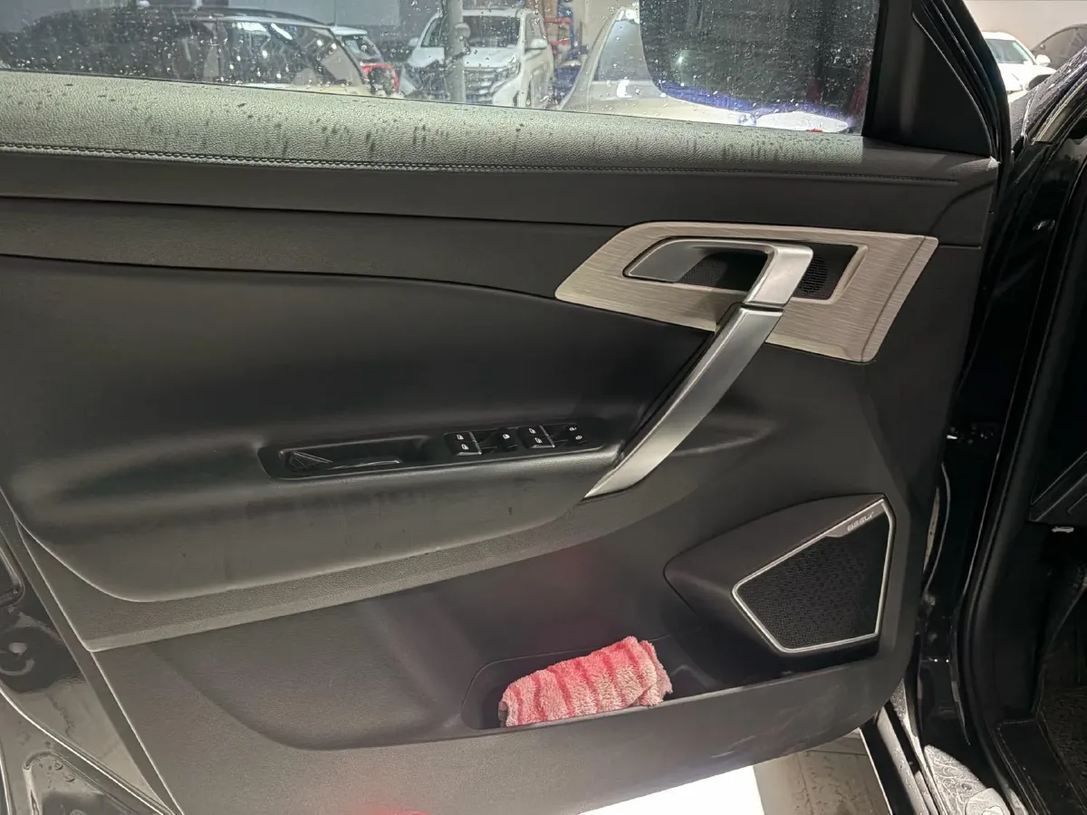 2020 Roewe i6 1.5T 169HP L4 7DCT,autocango,china used car exporter,china ev exporter,chinese used car exporter,chinese used ev exporter