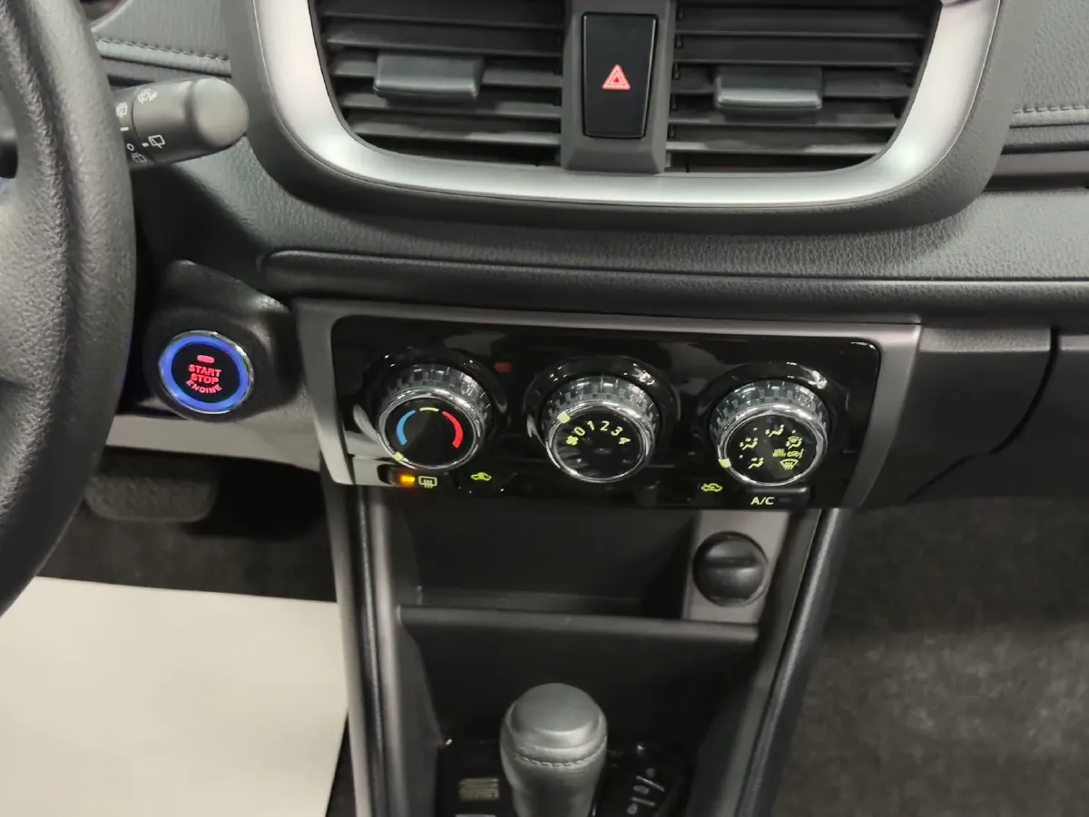 2021 Toyota Yaris L 1.5L 112HP L4 CVT,autocango,china used car exporter,china ev exporter,chinese used car exporter,chinese used ev exporter