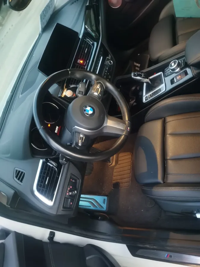 2022 BMW 1 Series 2.0T 192HP L4 7DCT,autocango,china used car exporter,china ev exporter,chinese used car exporter,chinese used ev exporter