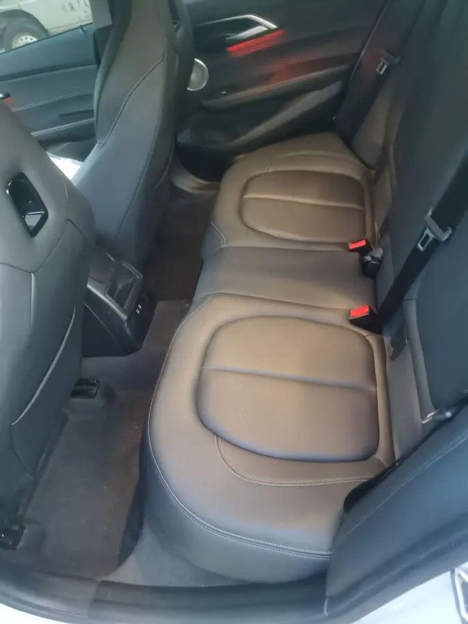 2022 BMW 1 Series 2.0T 192HP L4 7DCT,autocango,china used car exporter,china ev exporter,chinese used car exporter,chinese used ev exporter