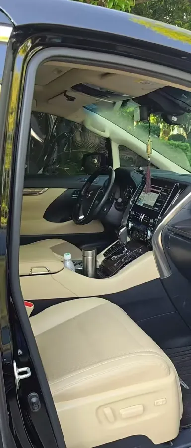 2023 Toyota Alphard 2.5L 117HP L4 E-CVT Hybrid,autocango,china used car exporter,china ev exporter,chinese used car exporter,chinese used ev exporter