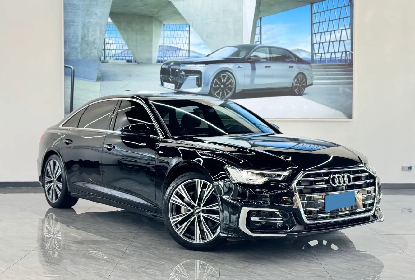 2024 Audi A6L 2.0T 245HP L4 7DCT,autocango,china used car exporter,china ev exporter,chinese used car exporter,chinese used ev exporter