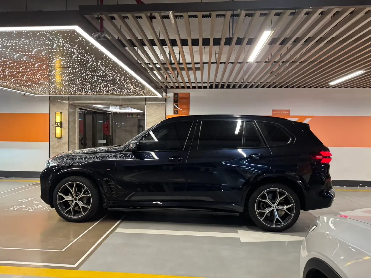 2023 BMW X5 2.0T 258HP L4 8AT,autocango,china used car exporter,china ev exporter,chinese used car exporter,chinese used ev exporter