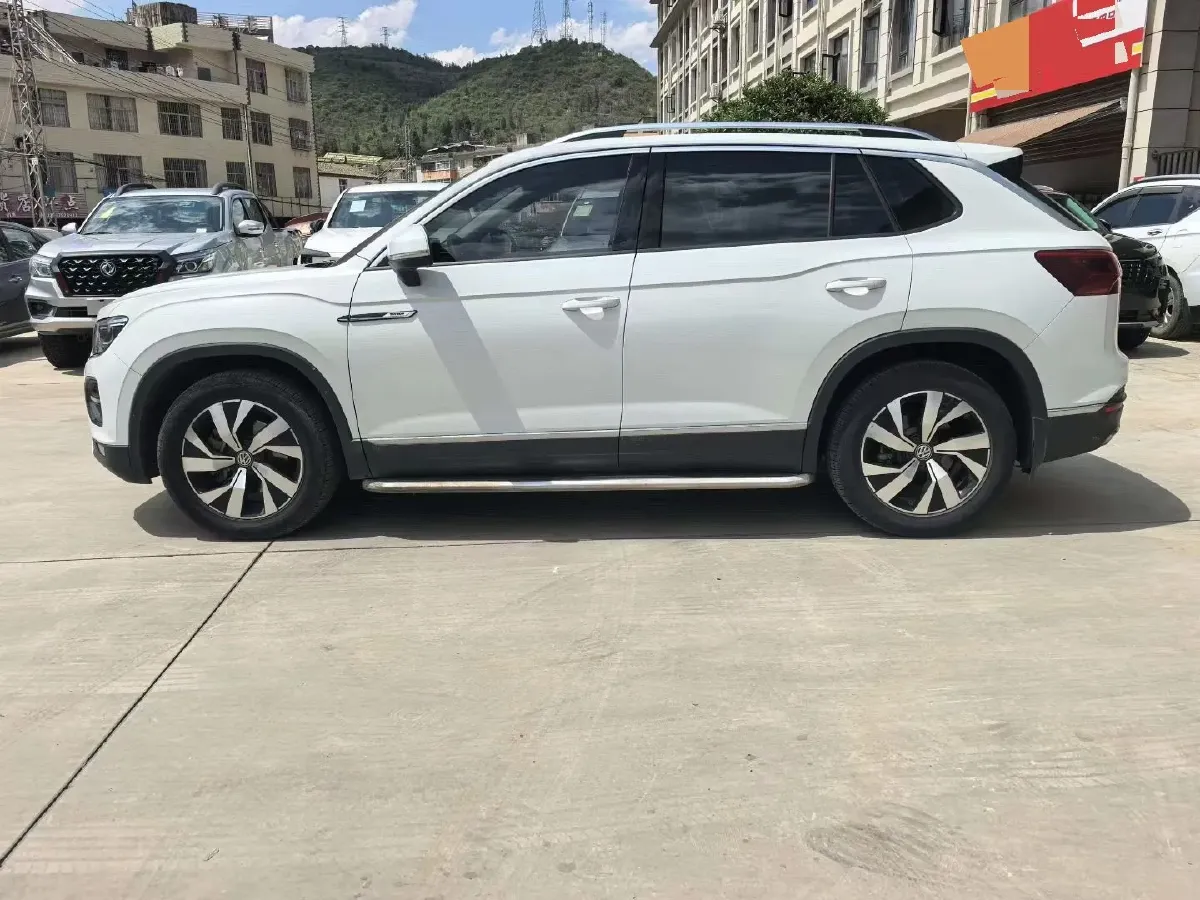 2020 Volkswagen Tayron 2.0T 186HP L4 7DCT,autocango,china used car exporter,china ev exporter,chinese used car exporter,chinese used ev exporter