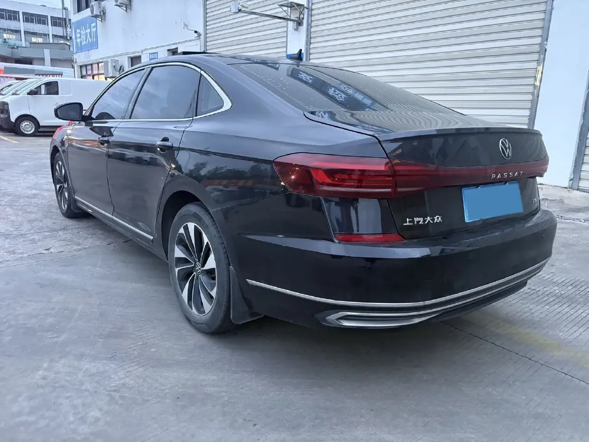 2021 Volkswagen Passat 2.0T 186HP L4 7DCT,autocango,china used car exporter,china ev exporter,chinese used car exporter,chinese used ev exporter