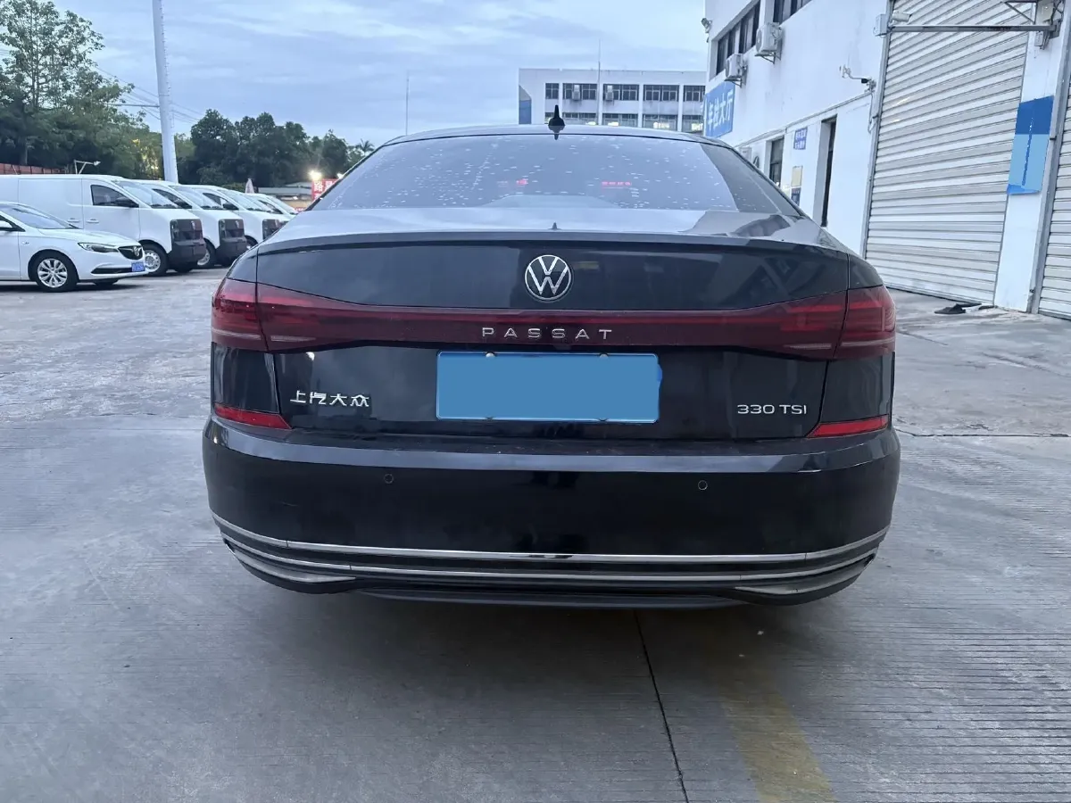2021 Volkswagen Passat 2.0T 186HP L4 7DCT,autocango,china used car exporter,china ev exporter,chinese used car exporter,chinese used ev exporter