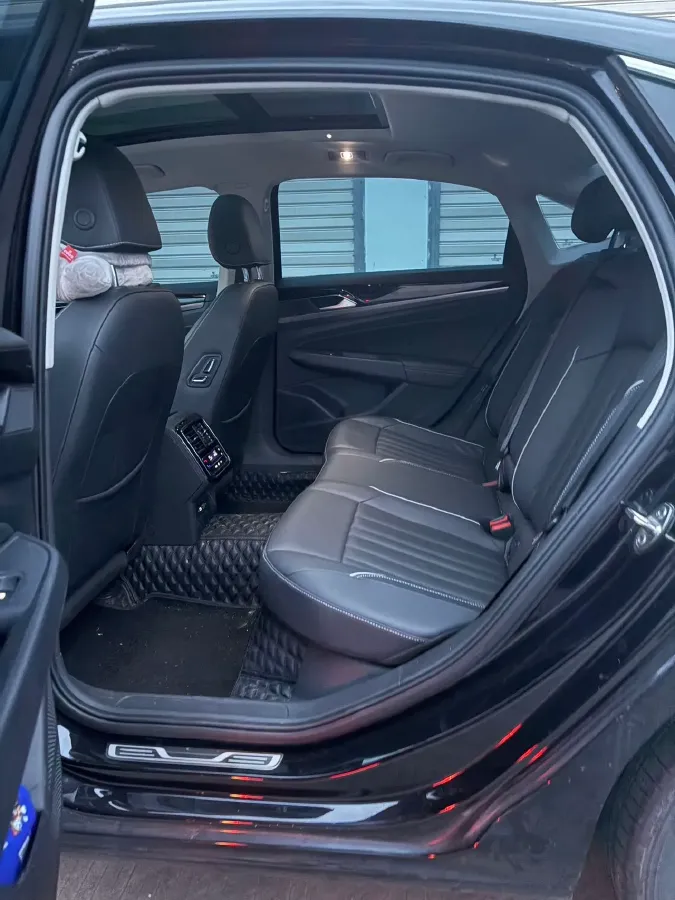 2021 Volkswagen Passat 2.0T 186HP L4 7DCT,autocango,china used car exporter,china ev exporter,chinese used car exporter,chinese used ev exporter