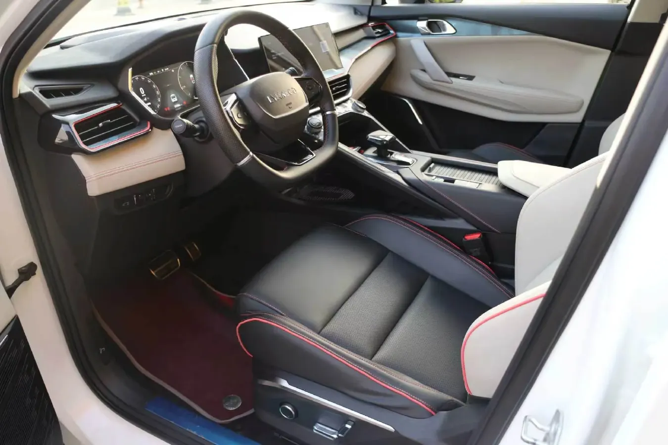 2020 LYNK&CO 06 1.5T 177HP L3 7DCT,autocango,china used car exporter,china ev exporter,chinese used car exporter,chinese used ev exporter
