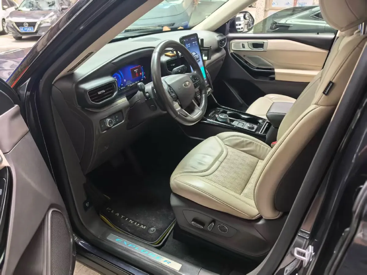 2020 Ford Explorer 2.3T 276HP L4 10AT,autocango,china used car exporter,china ev exporter,chinese used car exporter,chinese used ev exporter