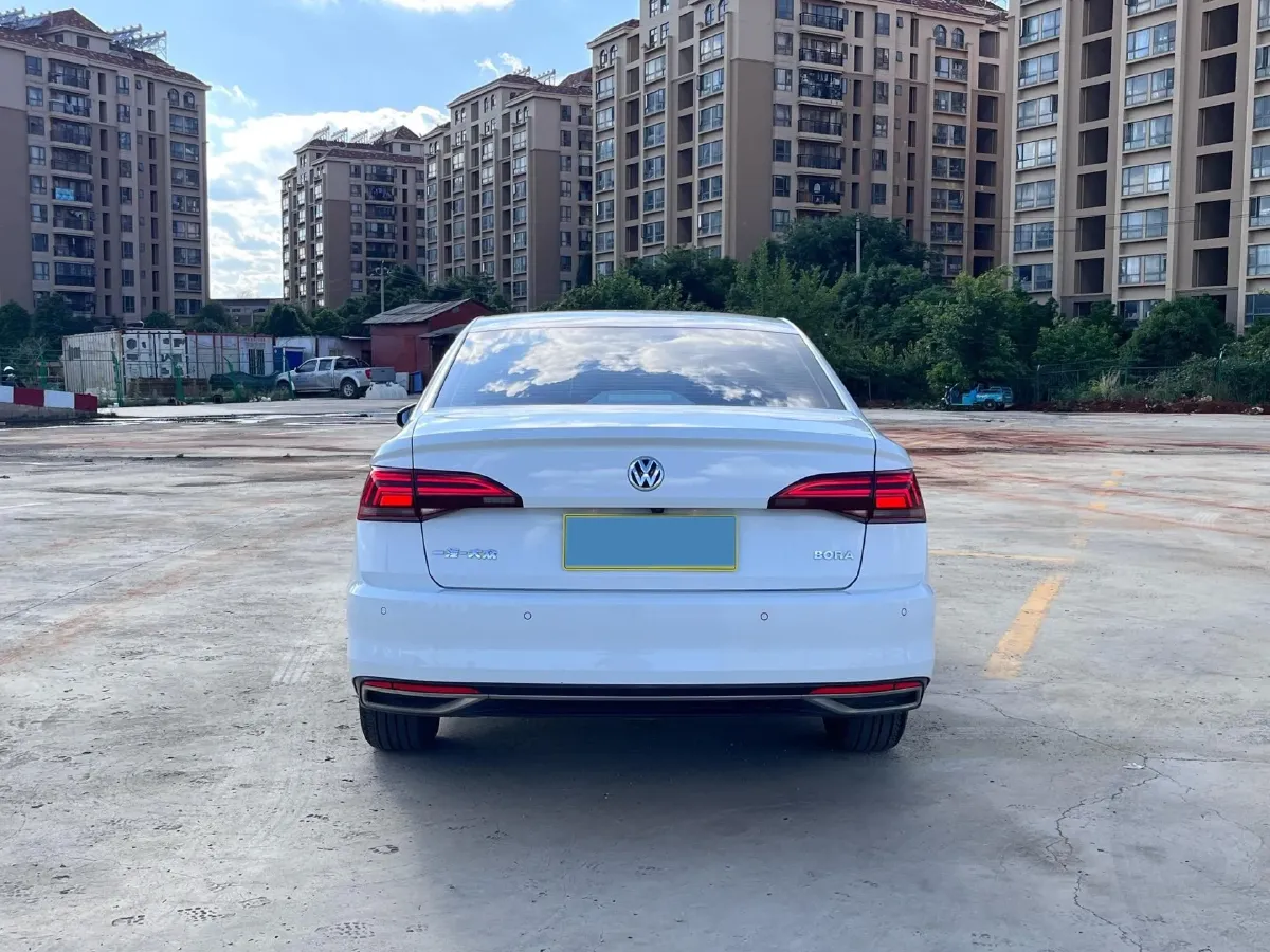 2019 Dongfeng RuiQi 6 2.4L 158HP L4 5MT,autocango,china used car exporter,china ev exporter,chinese used car exporter,chinese used ev exporter