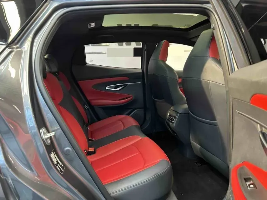 2020 ChangAn UNI-T 1.5T 180HP L4 7DCT,autocango,china used car exporter,china ev exporter,chinese used car exporter,chinese used ev exporter