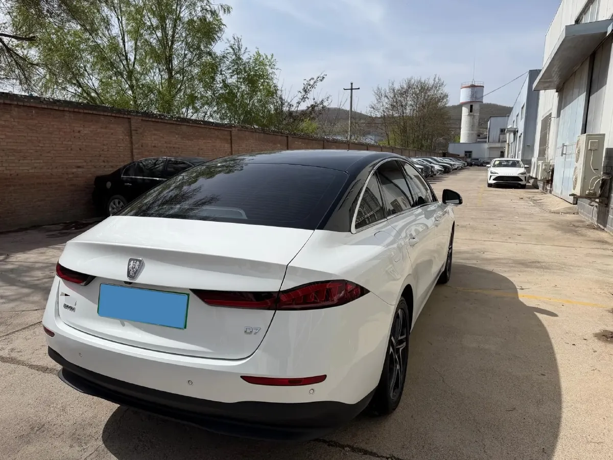 2023 Roewe D7 1.5L 112HP L4 1DHT PHEV 21.4KWH,autocango,china used car exporter,china ev exporter,chinese used car exporter,chinese used ev exporter