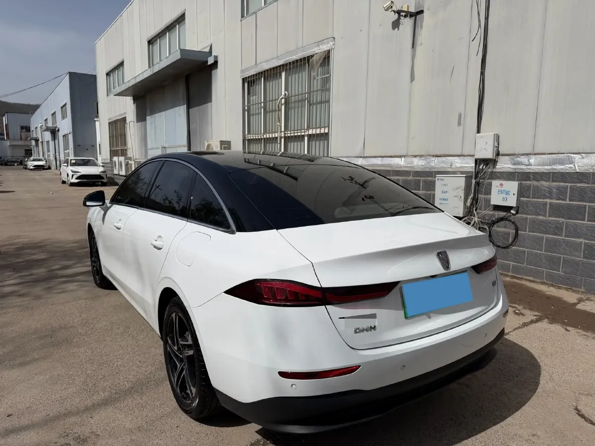 2023 Roewe D7 1.5L 112HP L4 1DHT PHEV 21.4KWH,autocango,china used car exporter,china ev exporter,chinese used car exporter,chinese used ev exporter