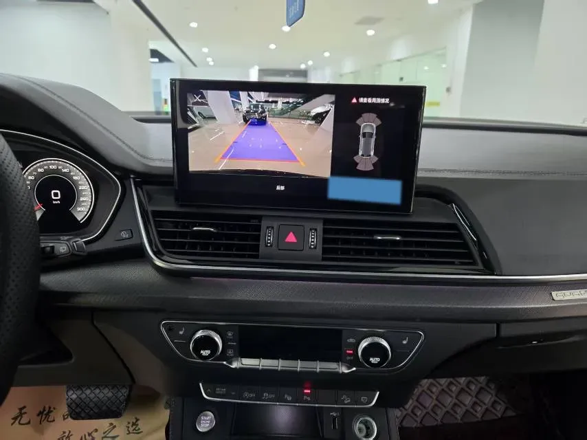 2022 Audi Q5L 2.0T 190HP L4 7DCT,autocango,china used car exporter,china ev exporter,chinese used car exporter,chinese used ev exporter