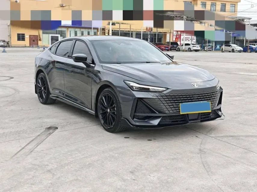 2023 ChangAn UNI-V 1.5T 188HP L4 7DCT,autocango,china used car exporter,china ev exporter,chinese used car exporter,chinese used ev exporter
