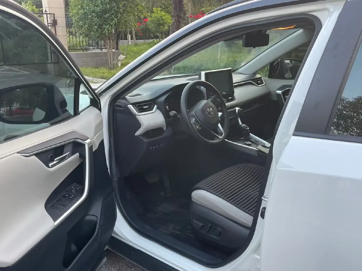 2020 Toyota RAV4 2.5L 178HP L4 E-CVT Hybrid,autocango,china used car exporter,china ev exporter,chinese used car exporter,chinese used ev exporter