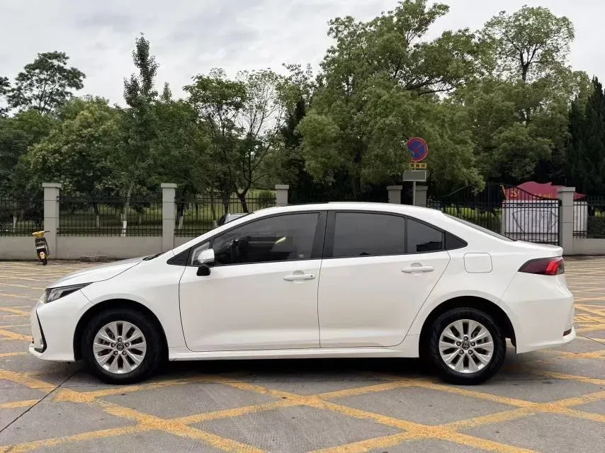 2019 Toyota Corolla 1.2T 116HP L4 CVT,autocango,china used car exporter,china ev exporter,chinese used car exporter,chinese used ev exporter