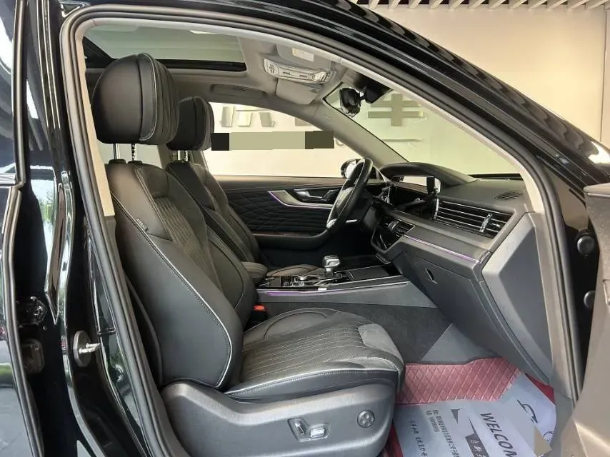 2019 HongQi HS5 2.0T 224HP L4 6AT,autocango,china used car exporter,china ev exporter,chinese used car exporter,chinese used ev exporter
