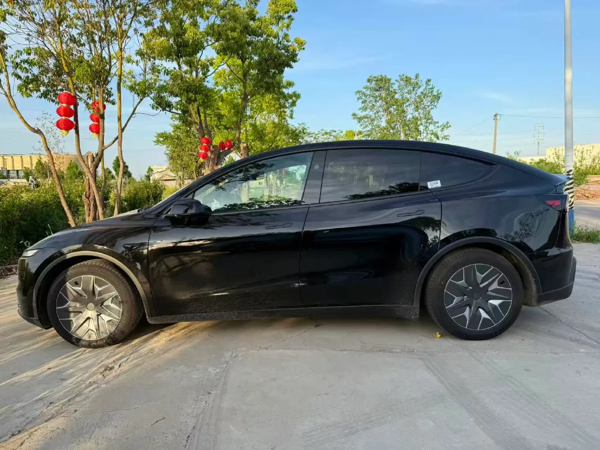 2025 Tesla Model Y L BEV,autocango,china used car exporter,china ev exporter,chinese used car exporter,chinese used ev exporter
