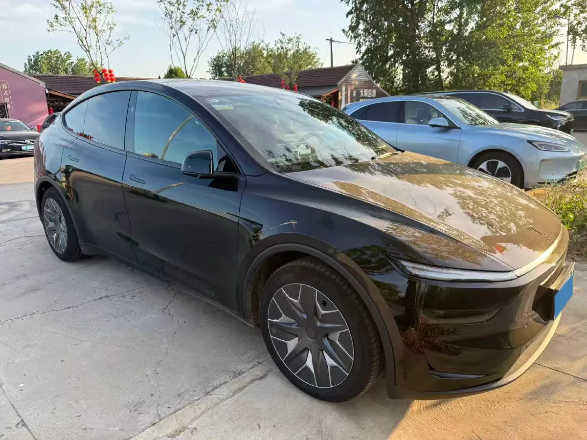 2025 Tesla Model Y L BEV,autocango,china used car exporter,china ev exporter,chinese used car exporter,chinese used ev exporter