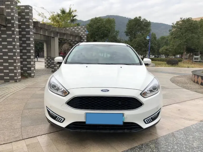 2018 Ford Focus 1.6L 125HP L4 6DCT,autocango,china used car exporter,china ev exporter,chinese used car exporter,chinese used ev exporter