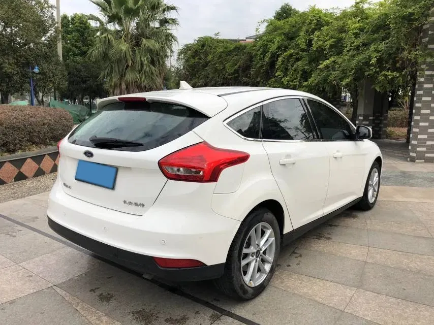 2018 Ford Focus 1.6L 125HP L4 6DCT,autocango,china used car exporter,china ev exporter,chinese used car exporter,chinese used ev exporter