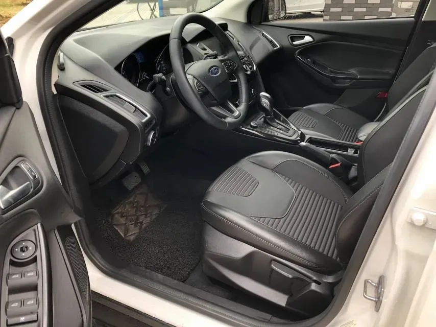 2018 Ford Focus 1.6L 125HP L4 6DCT,autocango,china used car exporter,china ev exporter,chinese used car exporter,chinese used ev exporter
