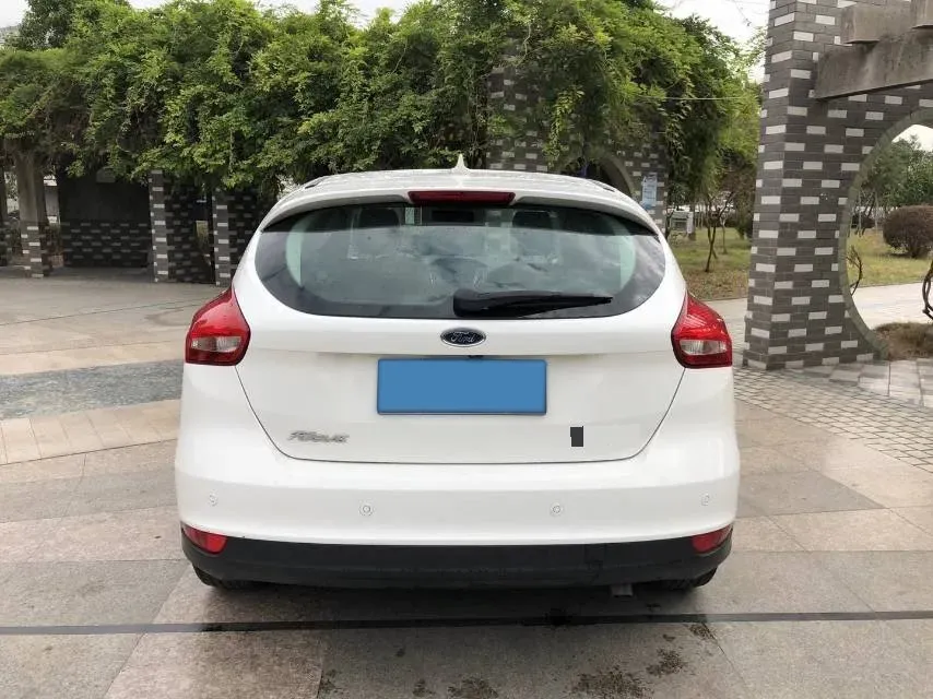 2018 Ford Focus 1.6L 125HP L4 6DCT,autocango,china used car exporter,china ev exporter,chinese used car exporter,chinese used ev exporter
