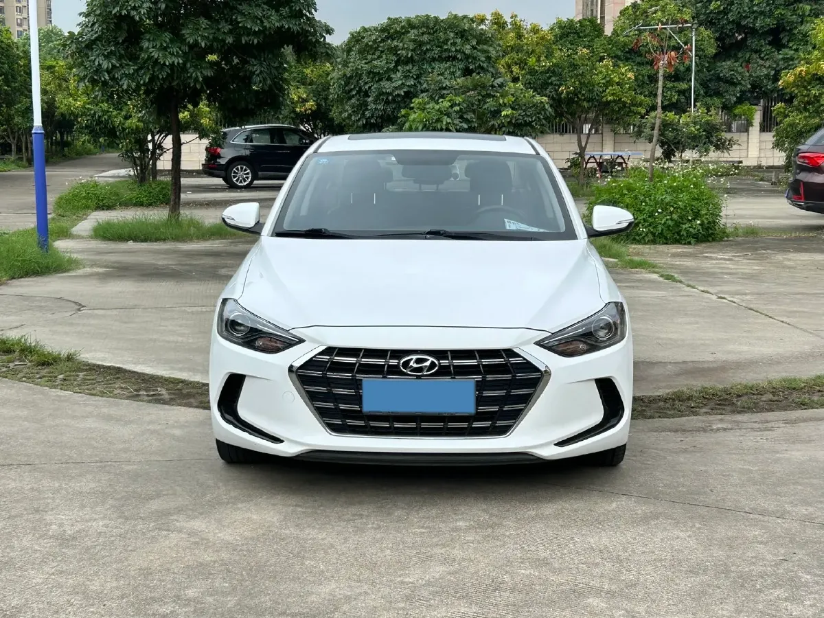 2020 Hyundai Elantra 1.5L 115HP L4 CVT,autocango,china used car exporter,china ev exporter,chinese used car exporter,chinese used ev exporter