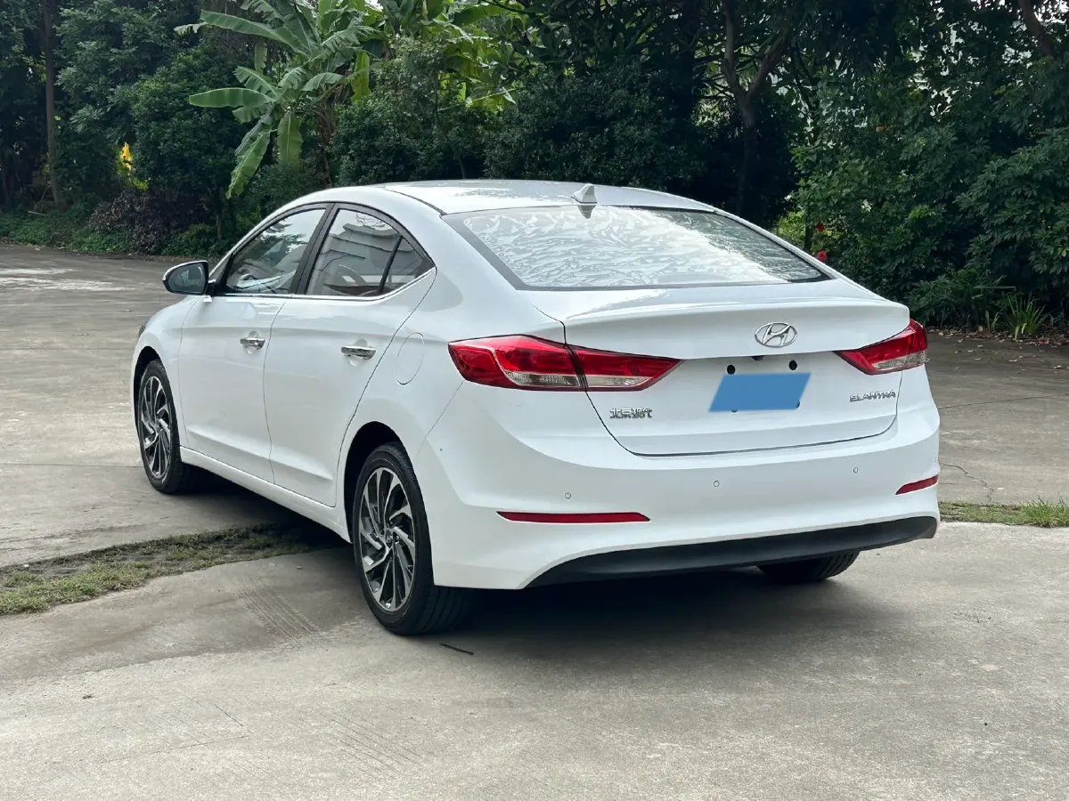 2020 Hyundai Elantra 1.5L 115HP L4 CVT,autocango,china used car exporter,china ev exporter,chinese used car exporter,chinese used ev exporter