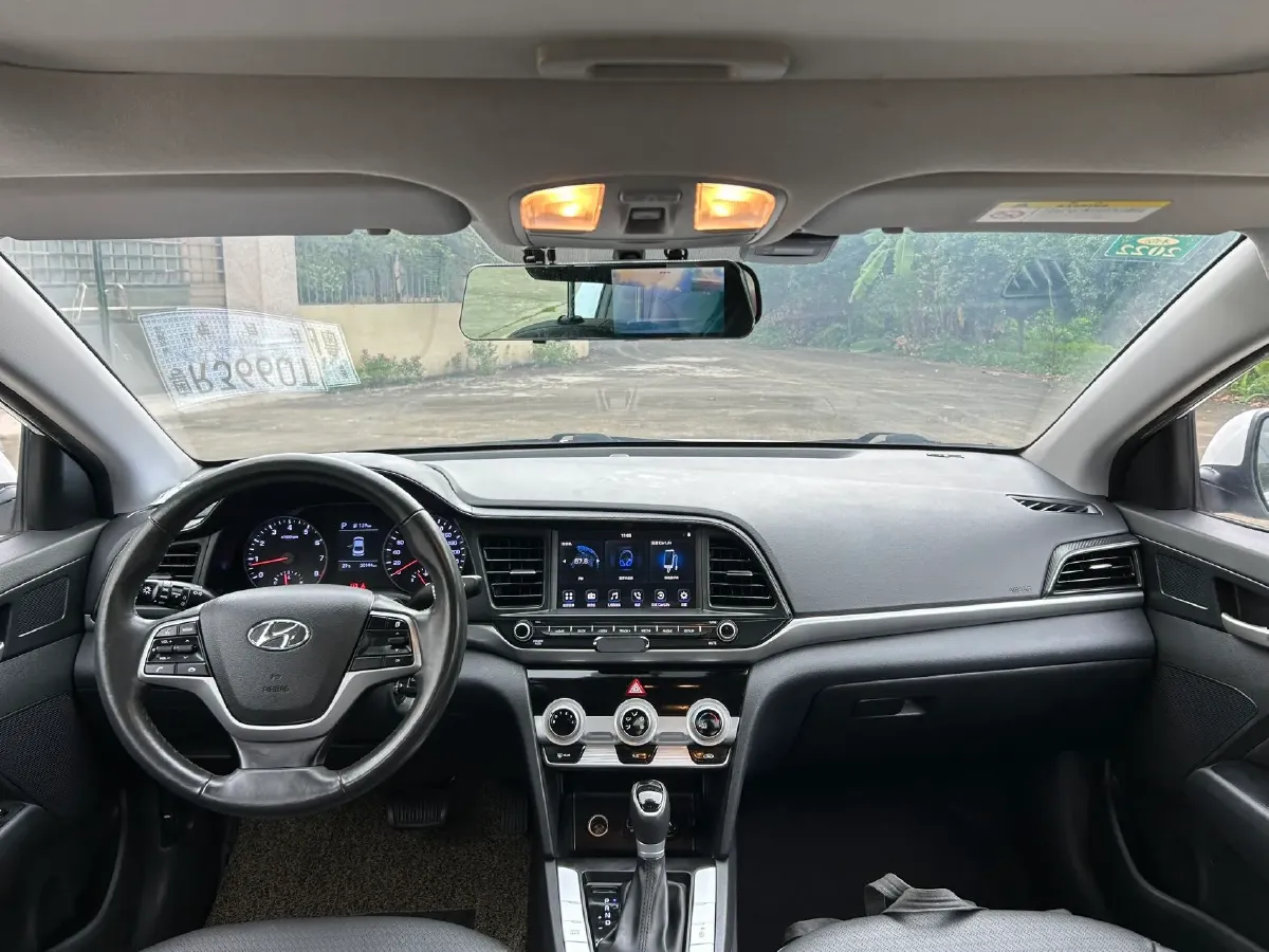 2020 Hyundai Elantra 1.5L 115HP L4 CVT,autocango,china used car exporter,china ev exporter,chinese used car exporter,chinese used ev exporter